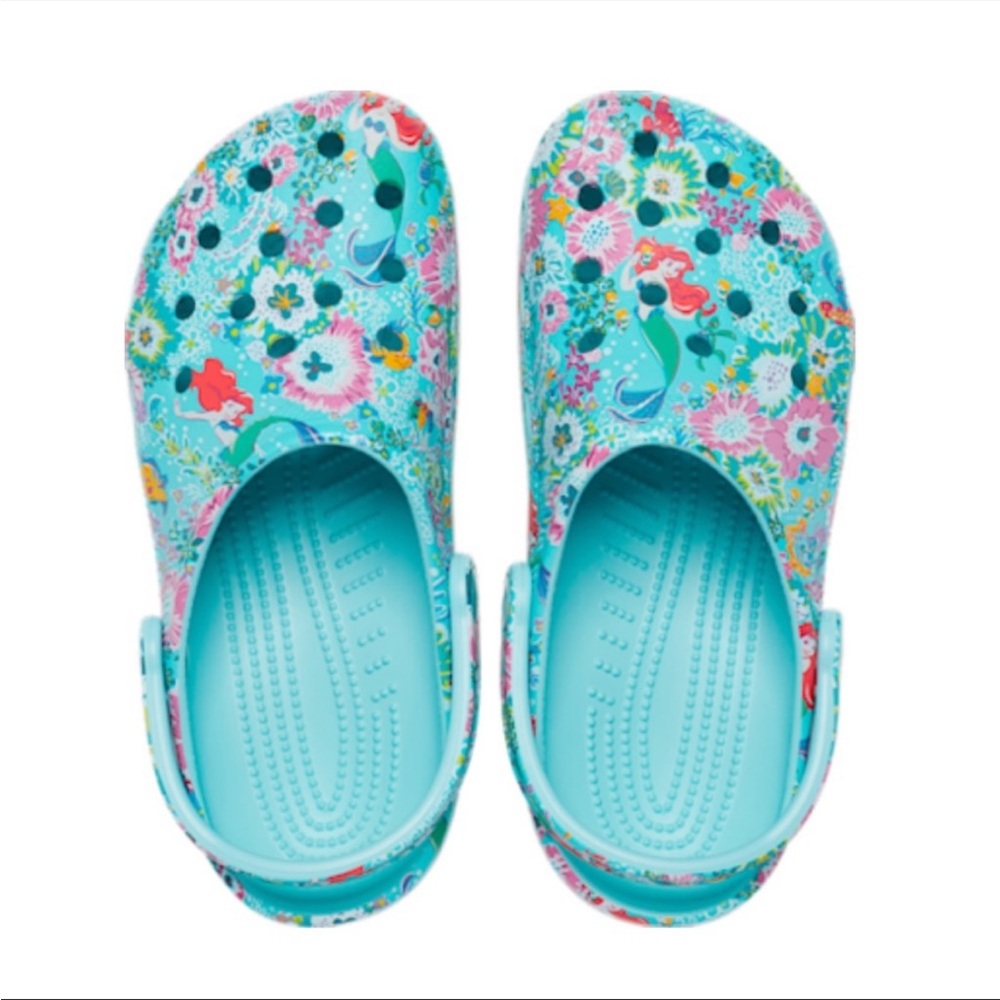 Crocs Classic Disney X Vera Bradley Little Mermaid clogs NWT M-4 W-6 2 available